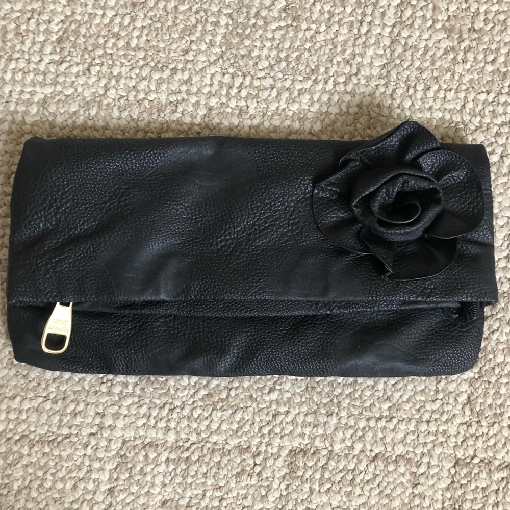 Steve Madden black clutch